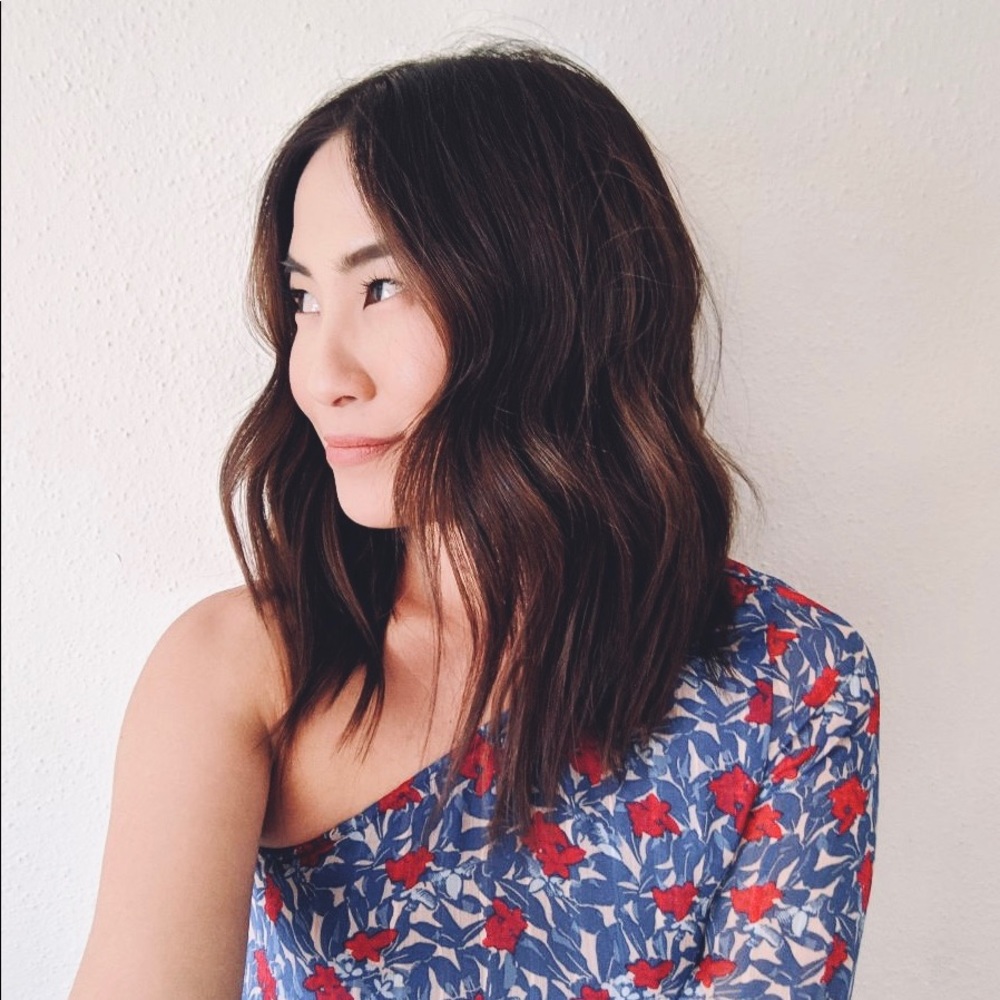 Meet your Posher, Caitlin